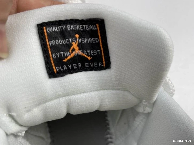 BRIGHT LOW CITRUS 11 AH7860-139 RETRO JORDAN AIR 0818